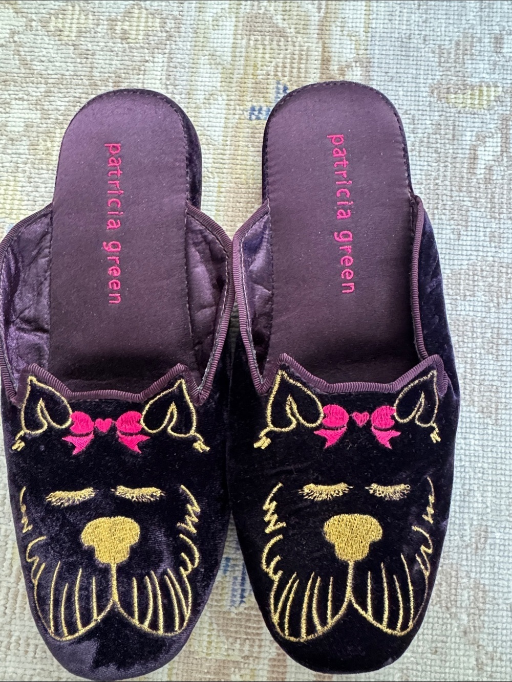 Patricia Green Velvet Slippers Size 7
